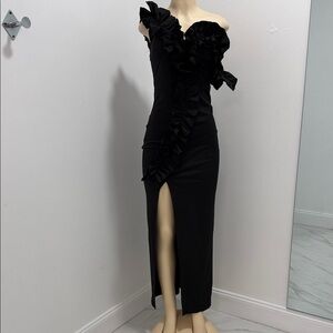 Elegant Black Ruffle Off-Shoulder Midi Dress